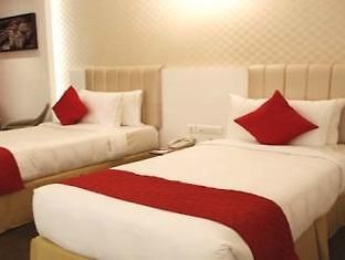 Square Hotel Hyderabad Exterior photo